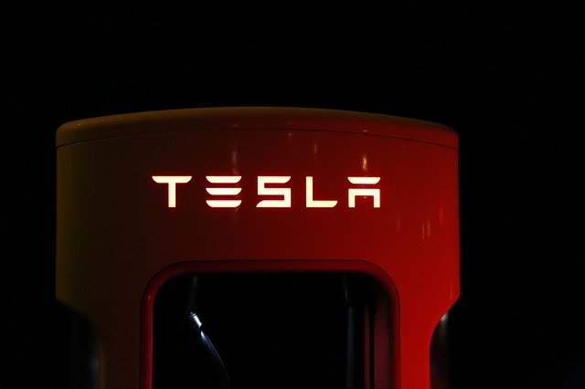 značka Tesla.jpg